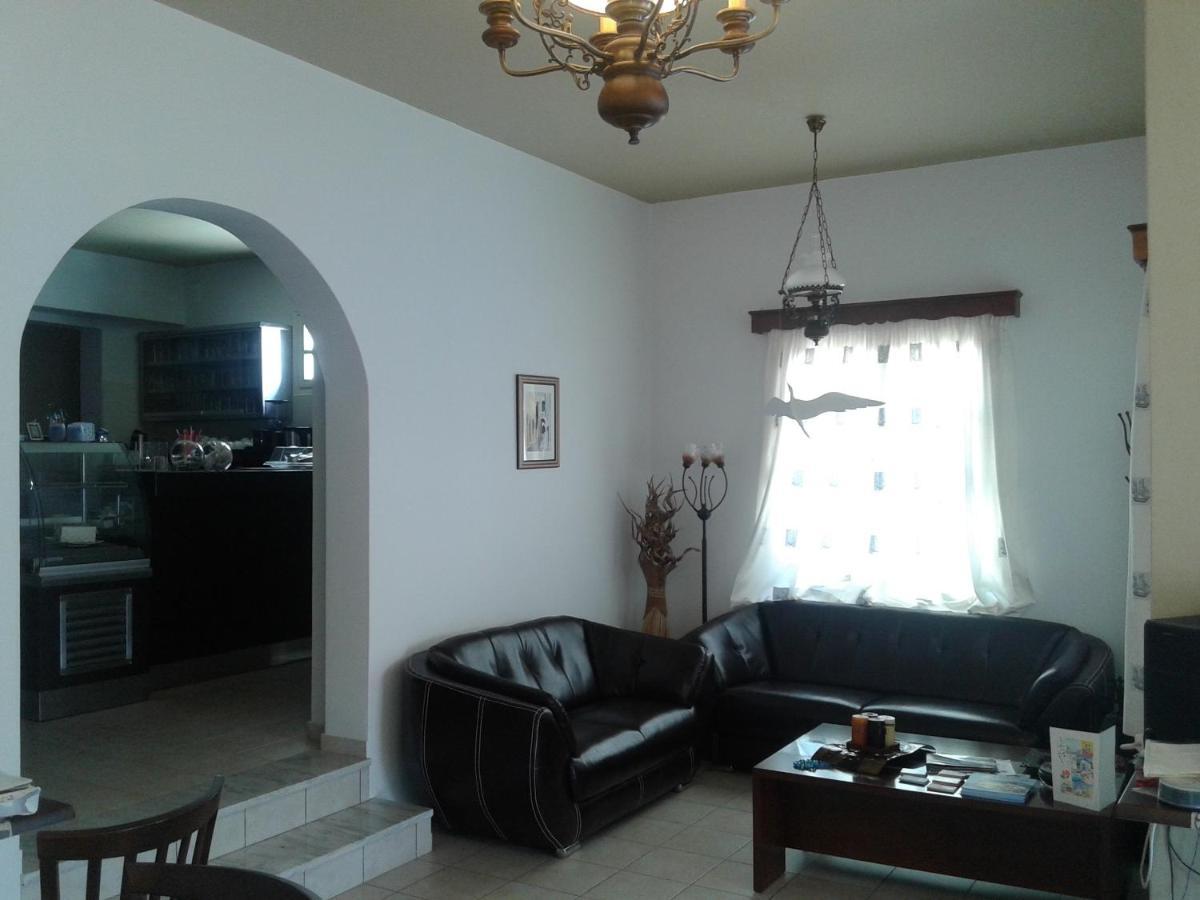 Hotel Filoxenia Агиали Екстериор снимка